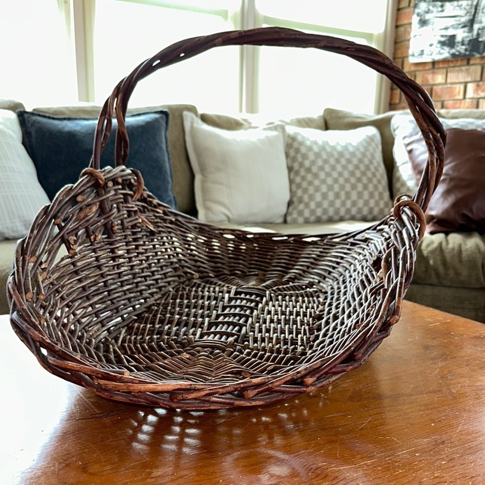 Large Handmade Brown Wicker 30” log Basket - Picture 15 of 16